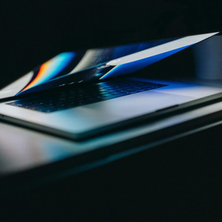 geio-tischler-2LDtrT8FbNs-unsplash